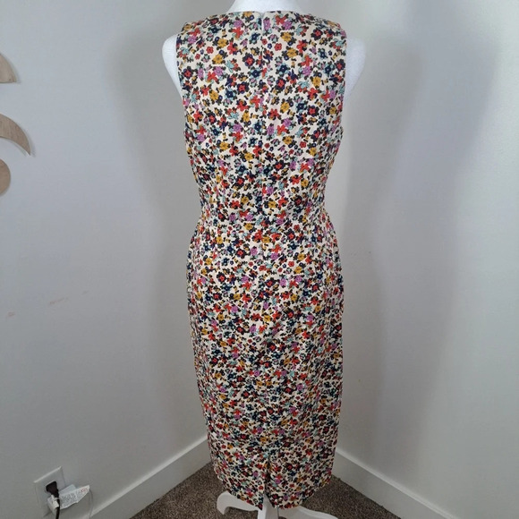 Maggy London Cream Multicolor V Neck Sleeveless Floral Midi Shift Dress Size 4. - Picture 3 of 8